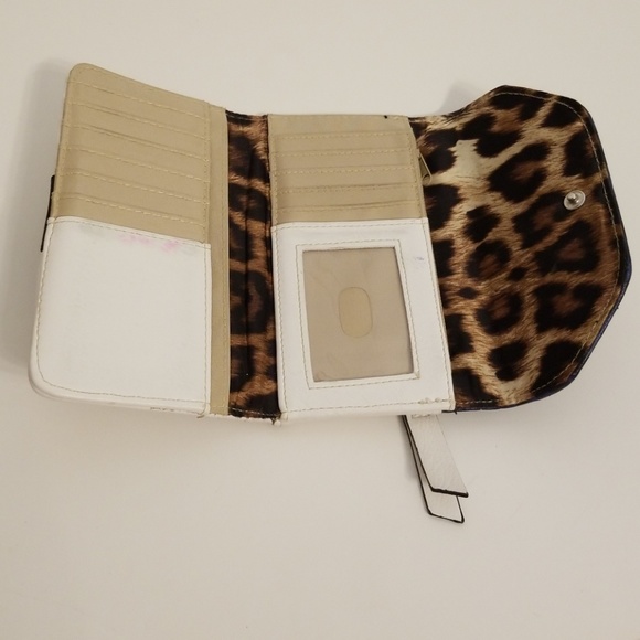 Jessica Simpson Blue Cheetah Pattern Wallet - Picture 3 of 8
